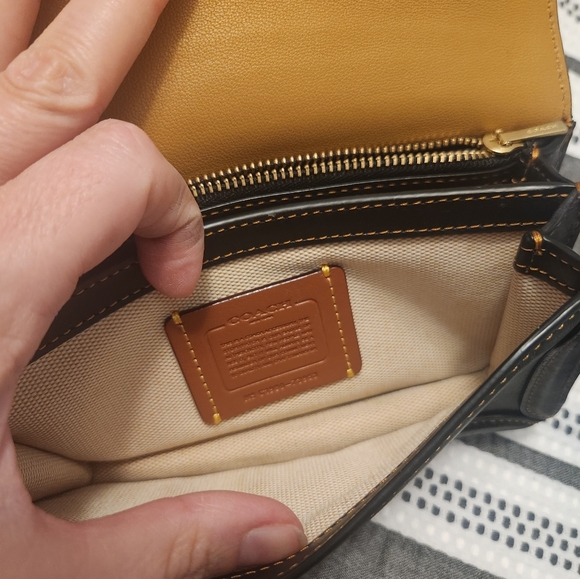 Coach Riley Crossbody bag❤️ - Picture 5 of 13